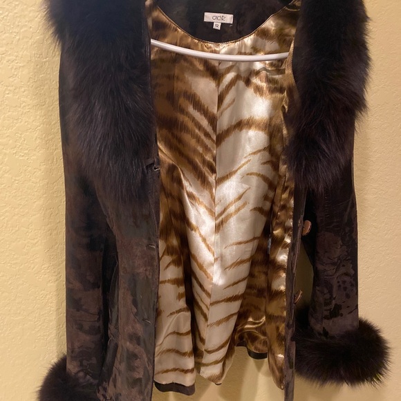 Cache Brown Leather and Faux Fur Jacket size 12. Excellent Condition, very rare! - Picture 5 of 16